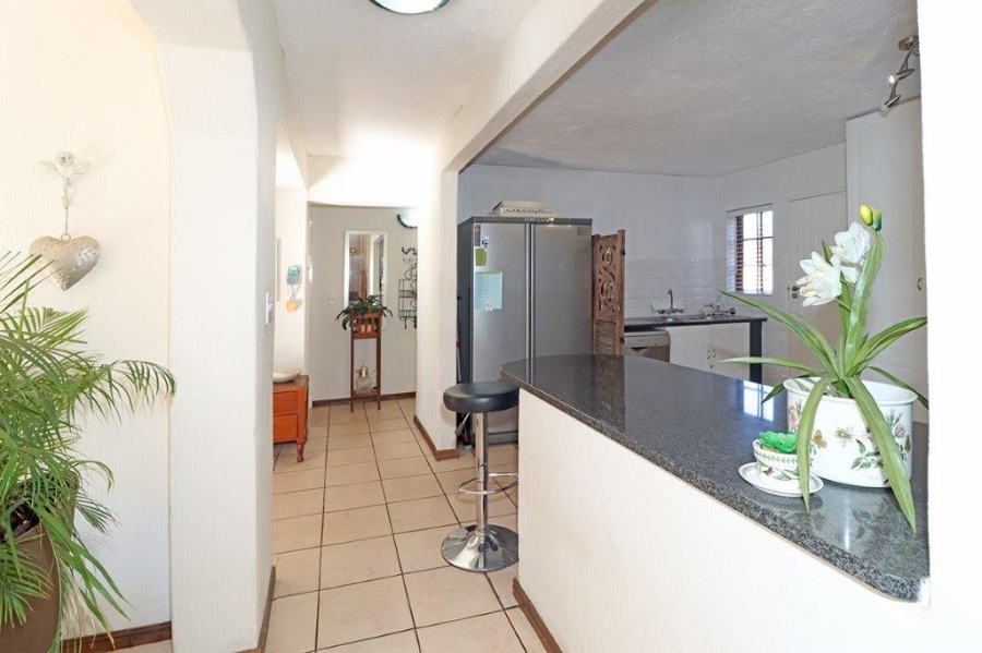 3 Bedroom Property for Sale in Dowerglen Gauteng