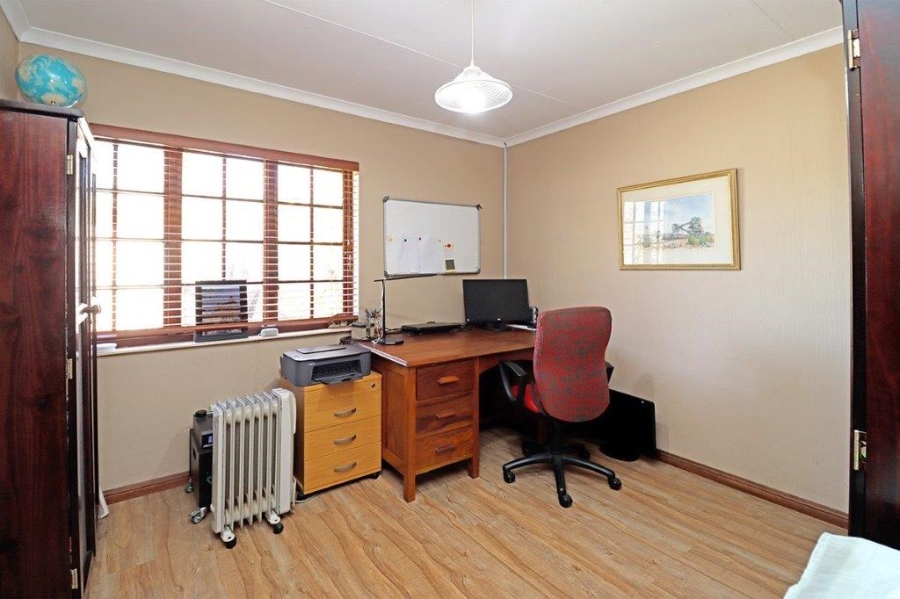 3 Bedroom Property for Sale in Dowerglen Gauteng
