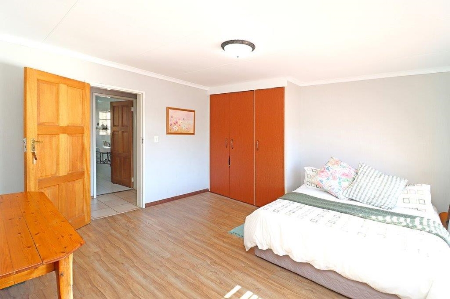 3 Bedroom Property for Sale in Dowerglen Gauteng