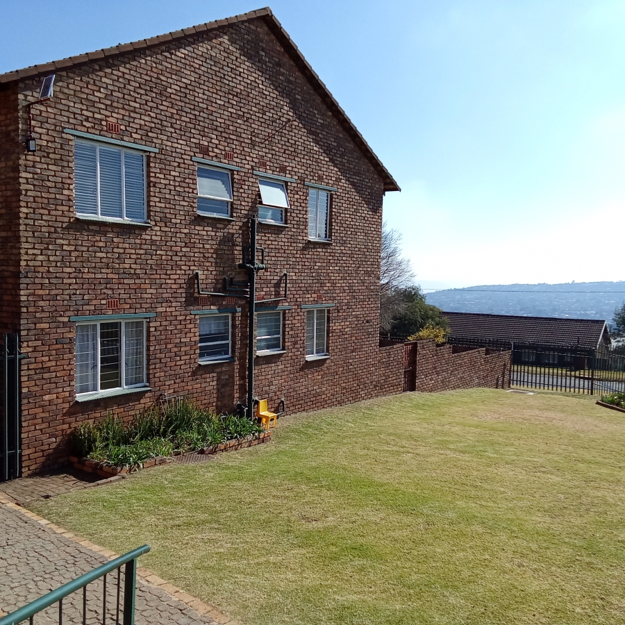 3 Bedroom Property for Sale in Wilro Park Gauteng