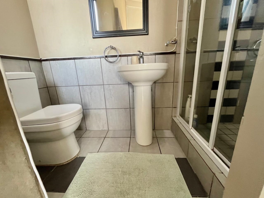 2 Bedroom Property for Sale in Dainfern Gauteng