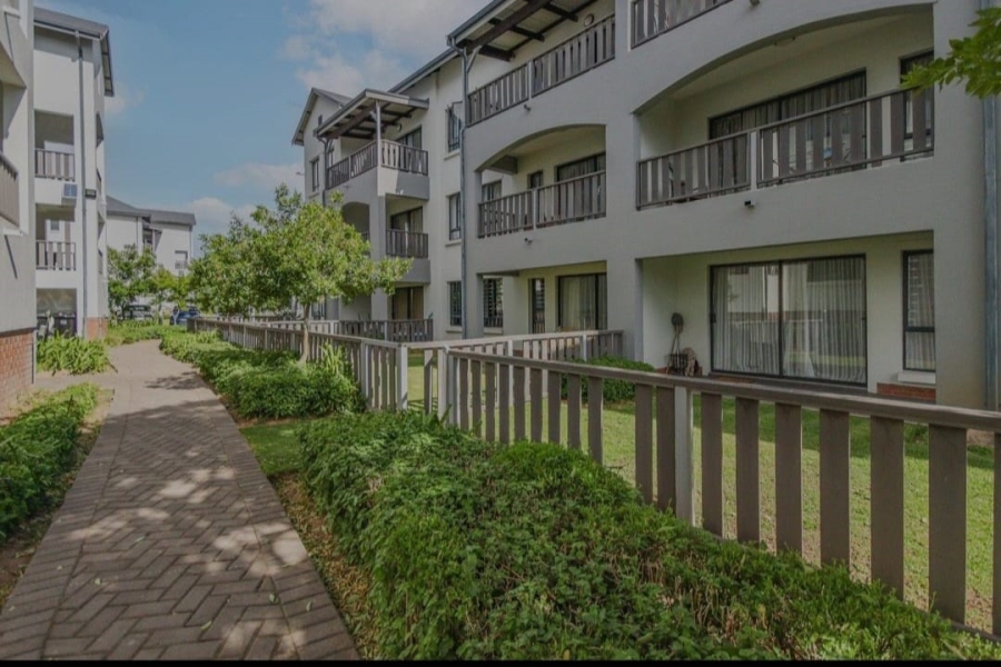 To Let 2 Bedroom Property for Rent in Broadacres Gauteng