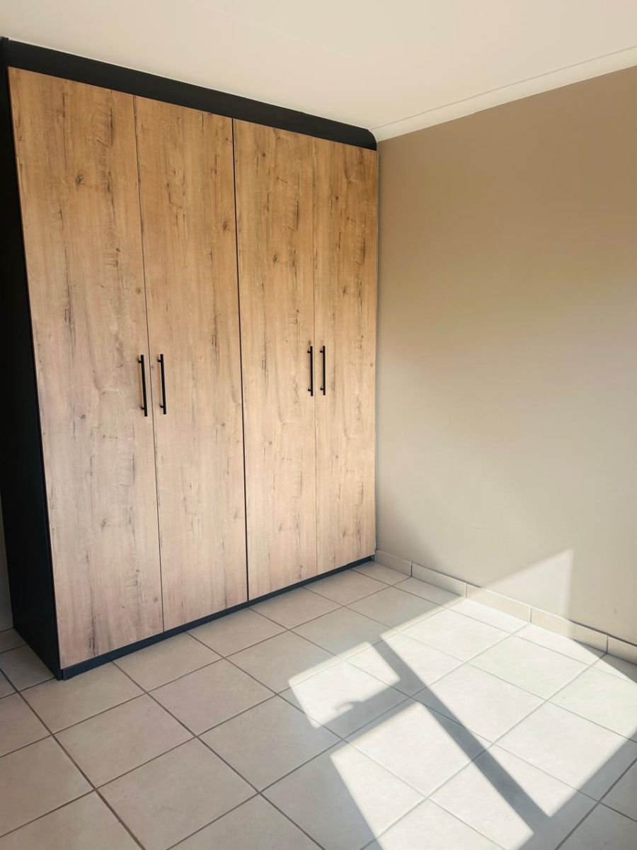3 Bedroom Property for Sale in Cloverdene Gauteng