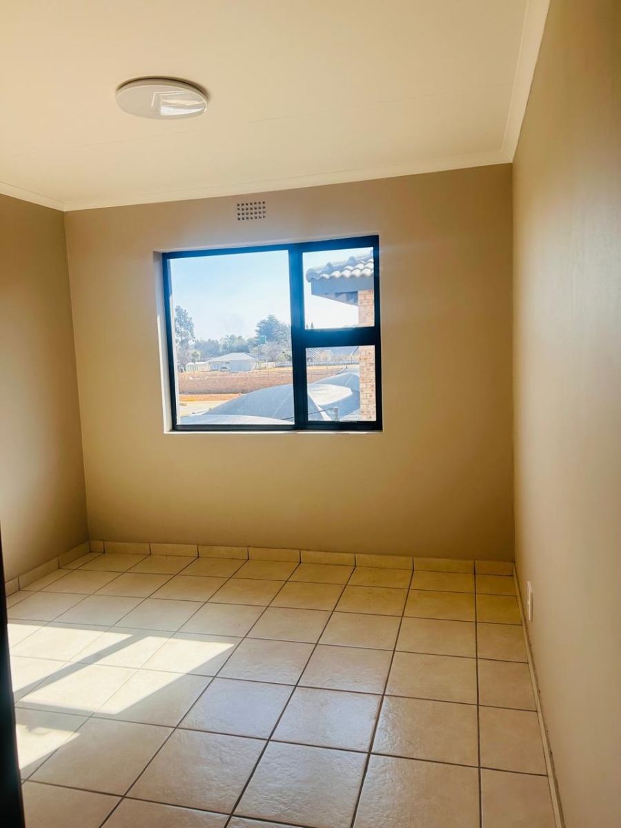 3 Bedroom Property for Sale in Cloverdene Gauteng