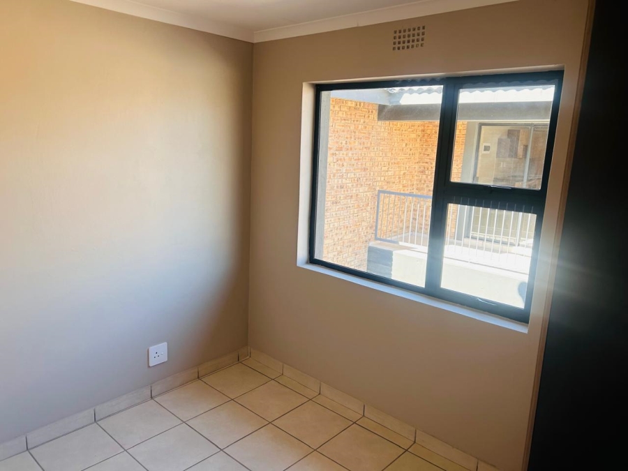3 Bedroom Property for Sale in Cloverdene Gauteng
