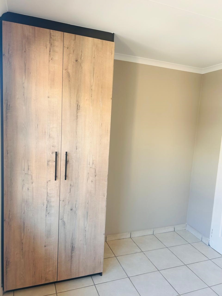 3 Bedroom Property for Sale in Cloverdene Gauteng