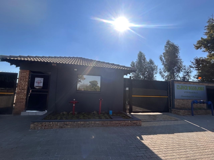 3 Bedroom Property for Sale in Cloverdene Gauteng