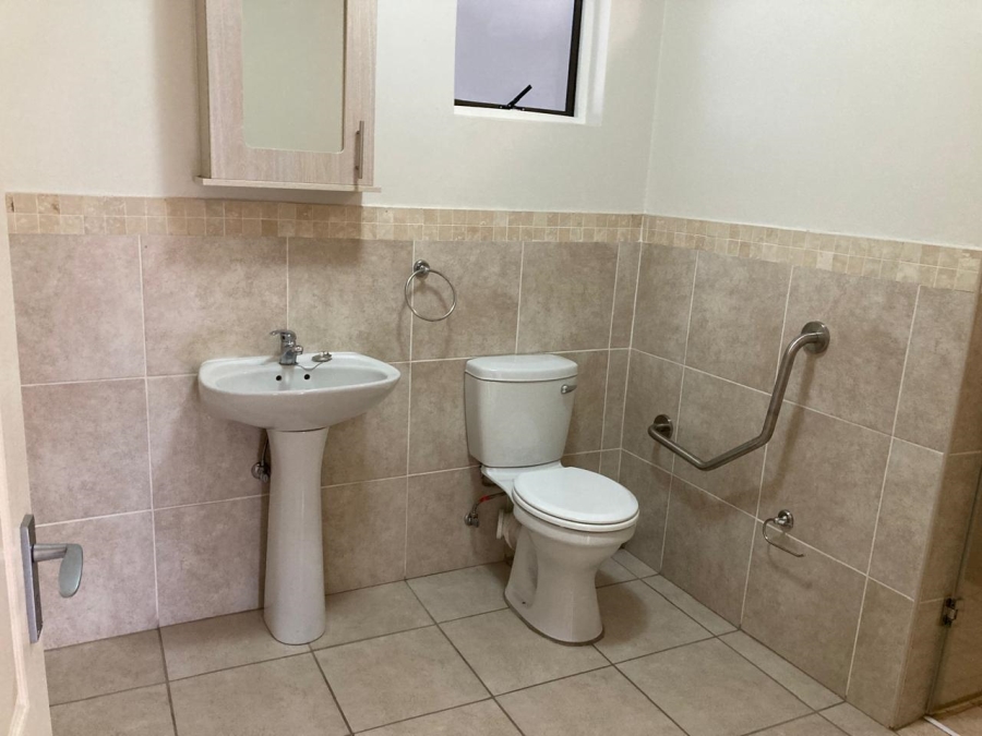 1 Bedroom Property for Sale in Blue Hills Equestrian Estate Gauteng