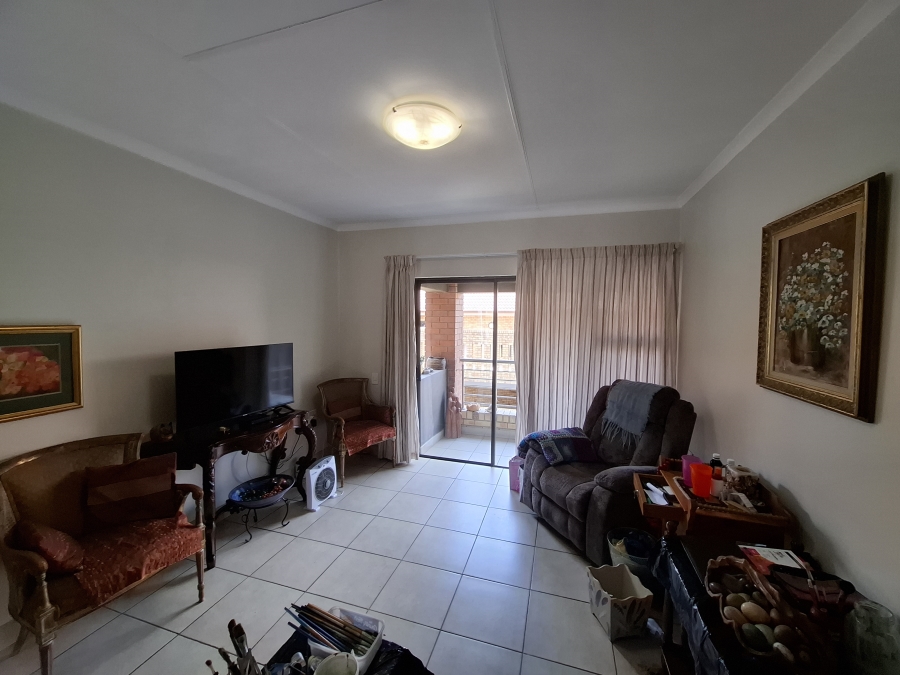 1 Bedroom Property for Sale in Blue Hills Equestrian Estate Gauteng