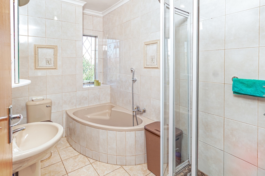 3 Bedroom Property for Sale in Quellerina Gauteng