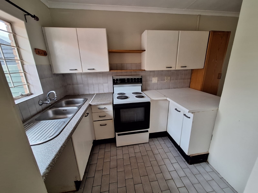 2 Bedroom Property for Sale in Annlin Gauteng