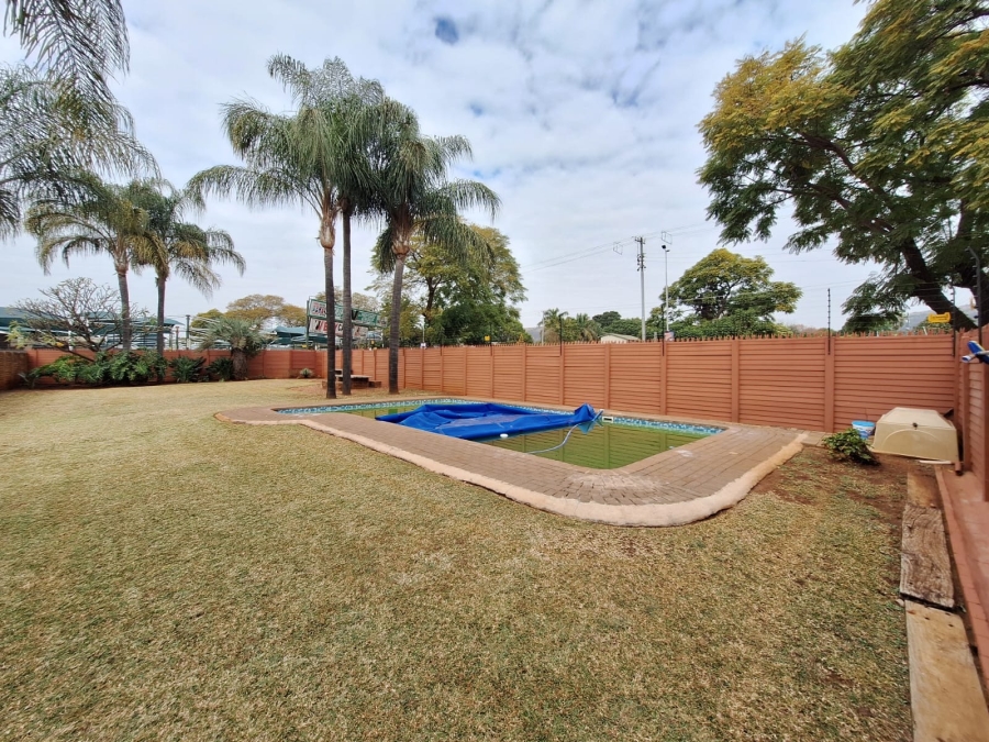 2 Bedroom Property for Sale in Annlin Gauteng