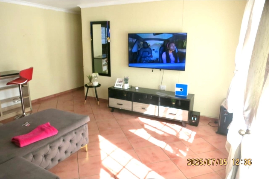 To Let 3 Bedroom Property for Rent in Elandspoort Gauteng