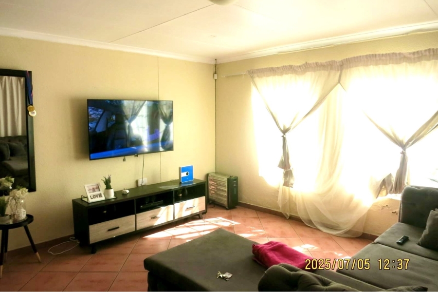 To Let 3 Bedroom Property for Rent in Elandspoort Gauteng