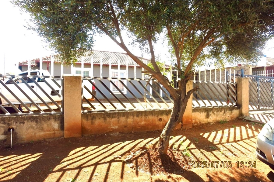 To Let 3 Bedroom Property for Rent in Elandspoort Gauteng