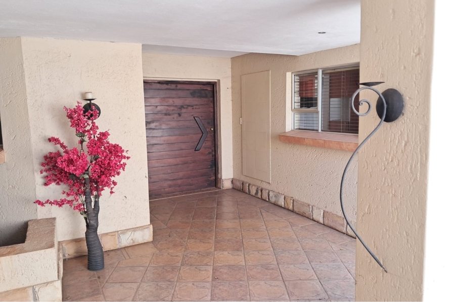 3 Bedroom Property for Sale in Clubview Gauteng