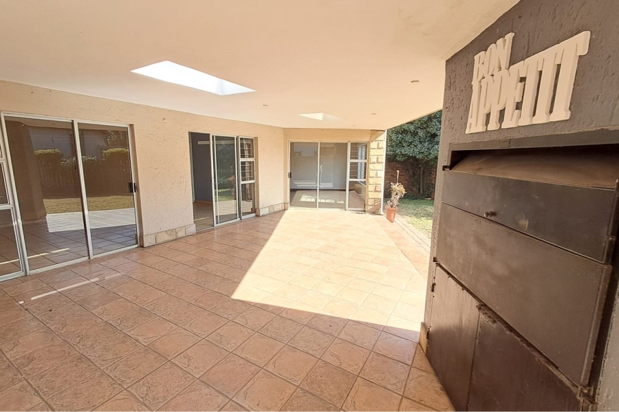 3 Bedroom Property for Sale in Clubview Gauteng