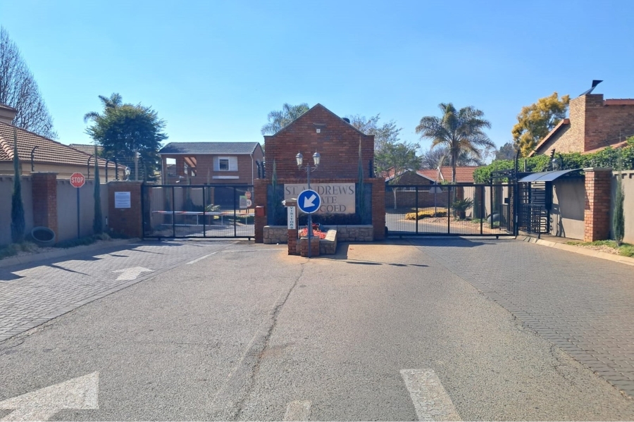 3 Bedroom Property for Sale in Clubview Gauteng