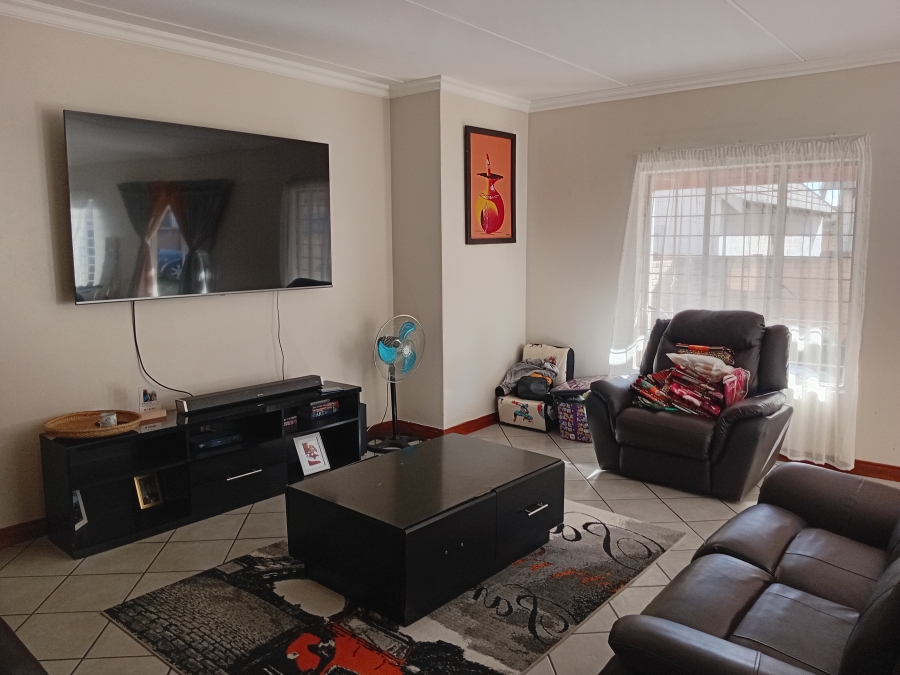3 Bedroom Property for Sale in Willow Park Manor Gauteng