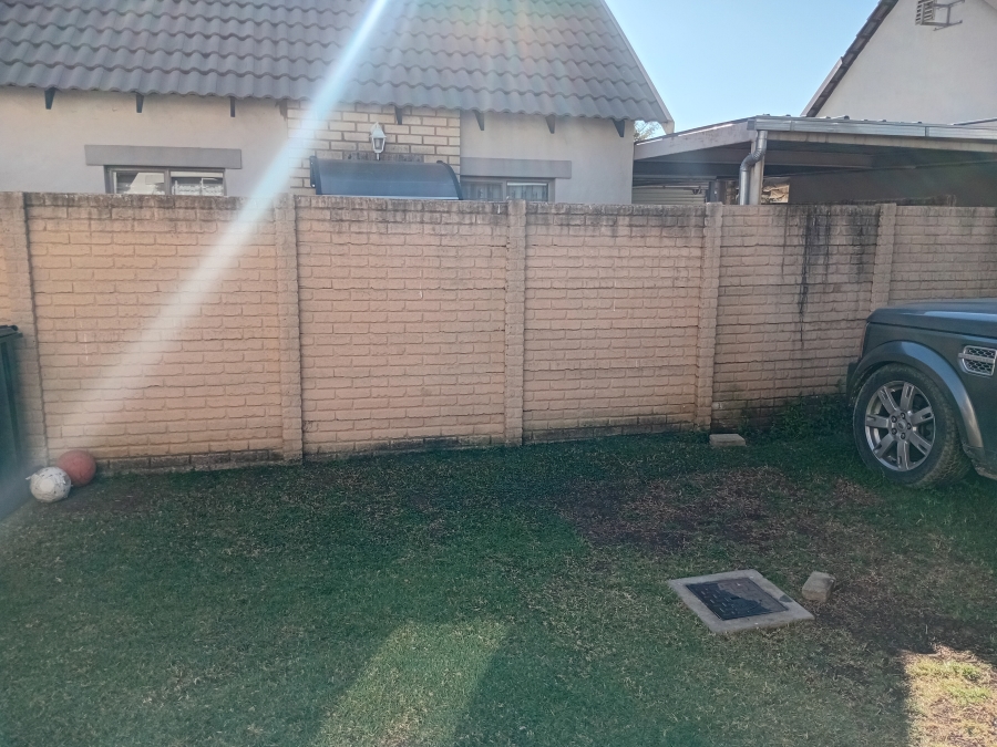 3 Bedroom Property for Sale in Willow Park Manor Gauteng