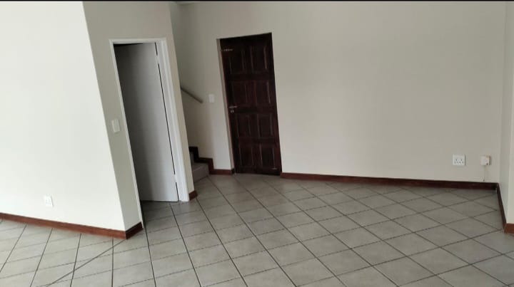 3 Bedroom Property for Sale in Willow Park Manor Gauteng