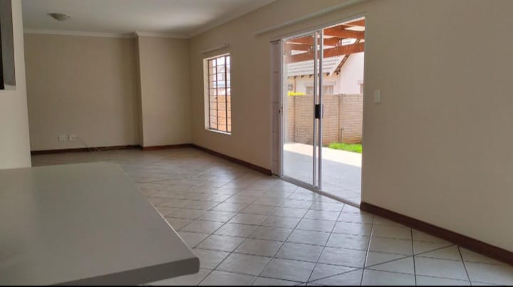 3 Bedroom Property for Sale in Willow Park Manor Gauteng