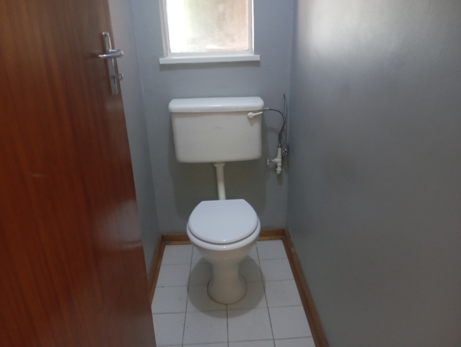 4 Bedroom Property for Sale in Mountain View Gauteng