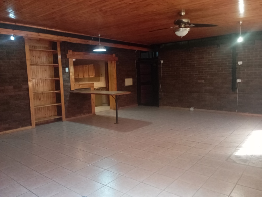 4 Bedroom Property for Sale in Mountain View Gauteng
