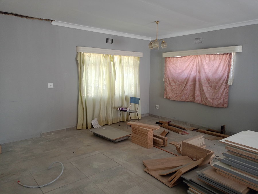 4 Bedroom Property for Sale in Three Rivers Gauteng