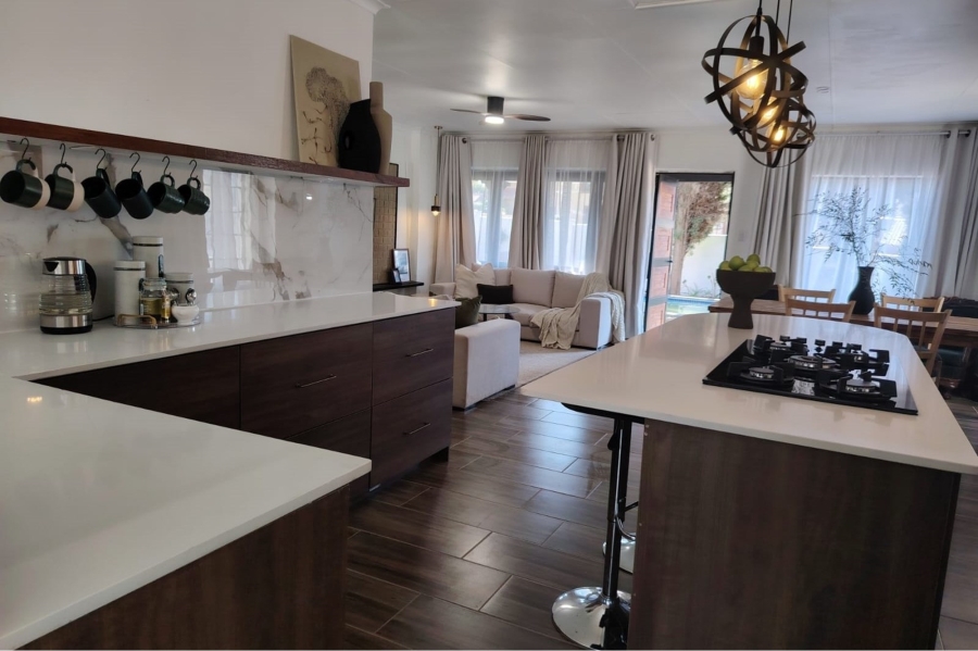 4 Bedroom Property for Sale in Moreleta Park Gauteng