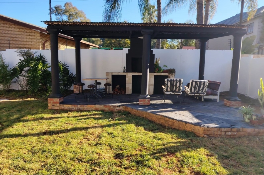 4 Bedroom Property for Sale in Moreleta Park Gauteng