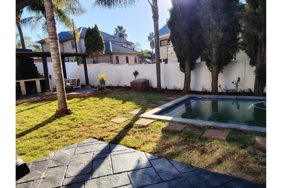 4 Bedroom Property for Sale in Moreleta Park Gauteng