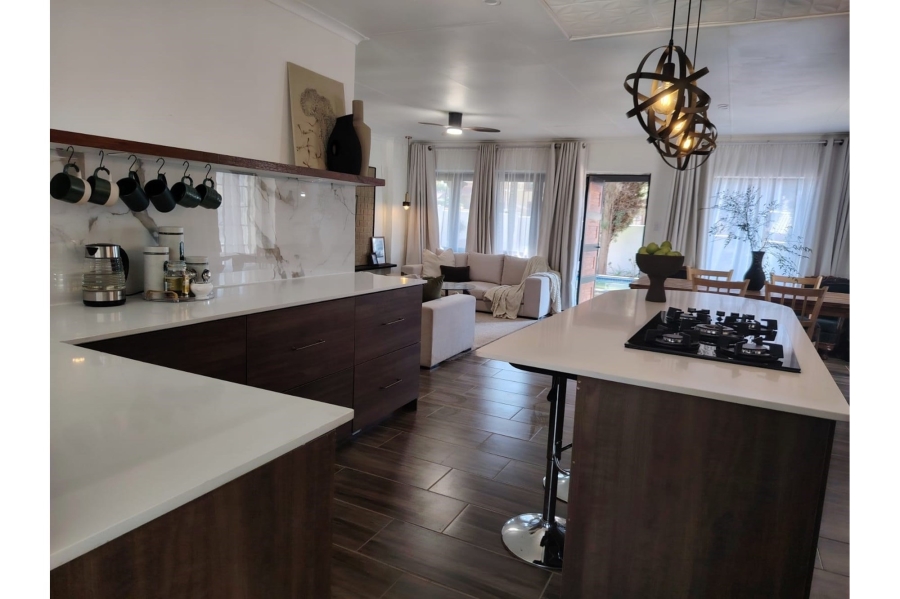 4 Bedroom Property for Sale in Moreleta Park Gauteng
