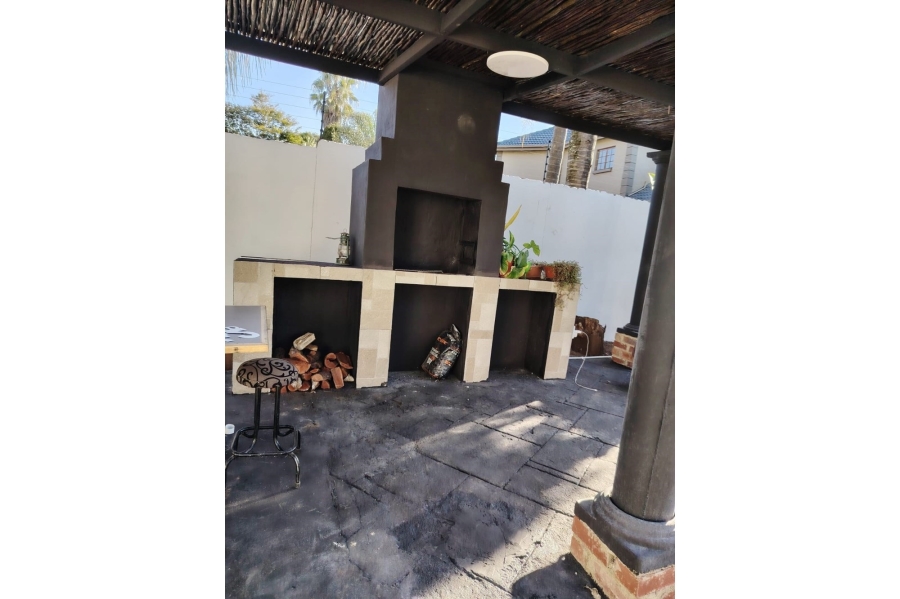 4 Bedroom Property for Sale in Moreleta Park Gauteng