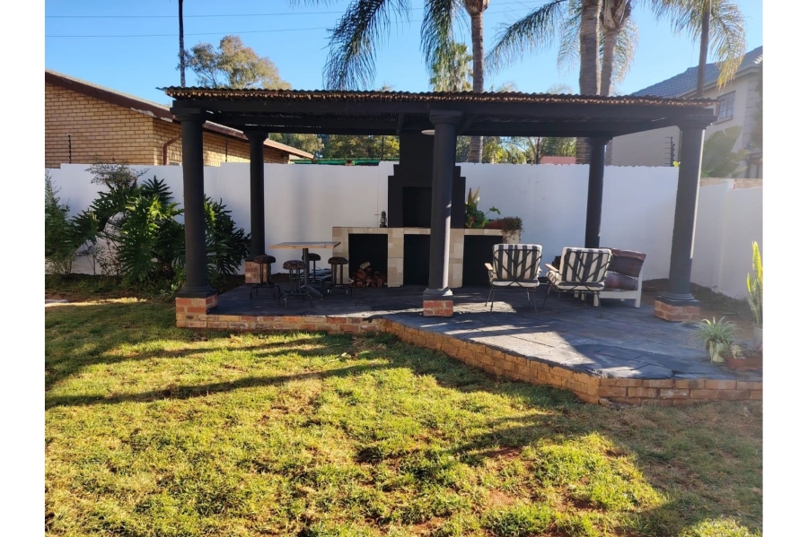 4 Bedroom Property for Sale in Moreleta Park Gauteng