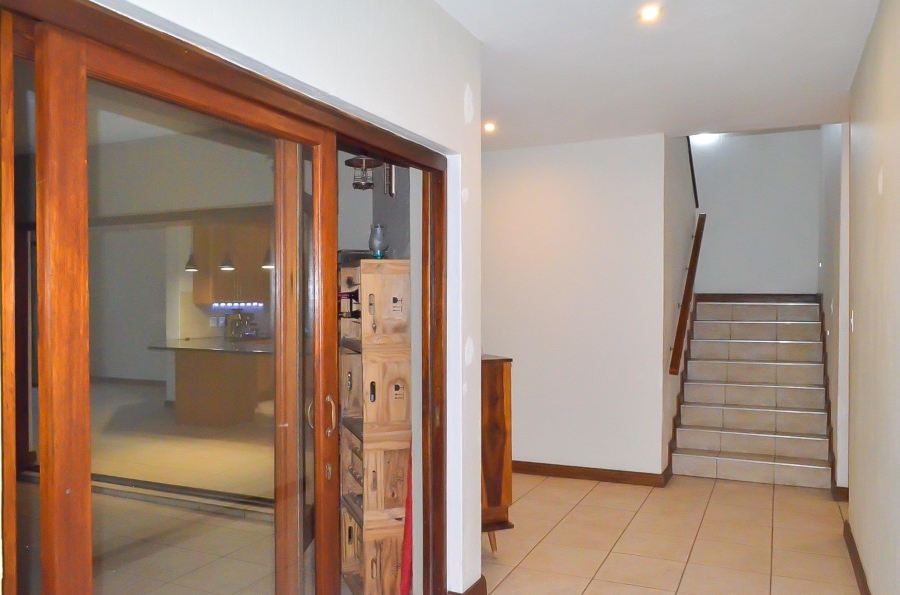 4 Bedroom Property for Sale in Bronberg Gauteng