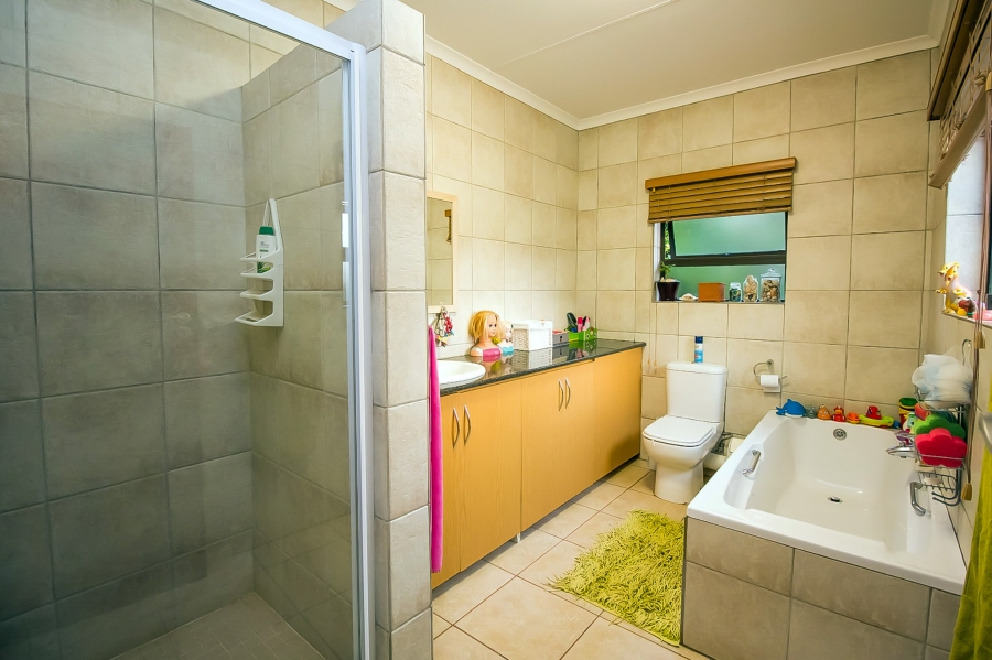 4 Bedroom Property for Sale in Bronberg Gauteng