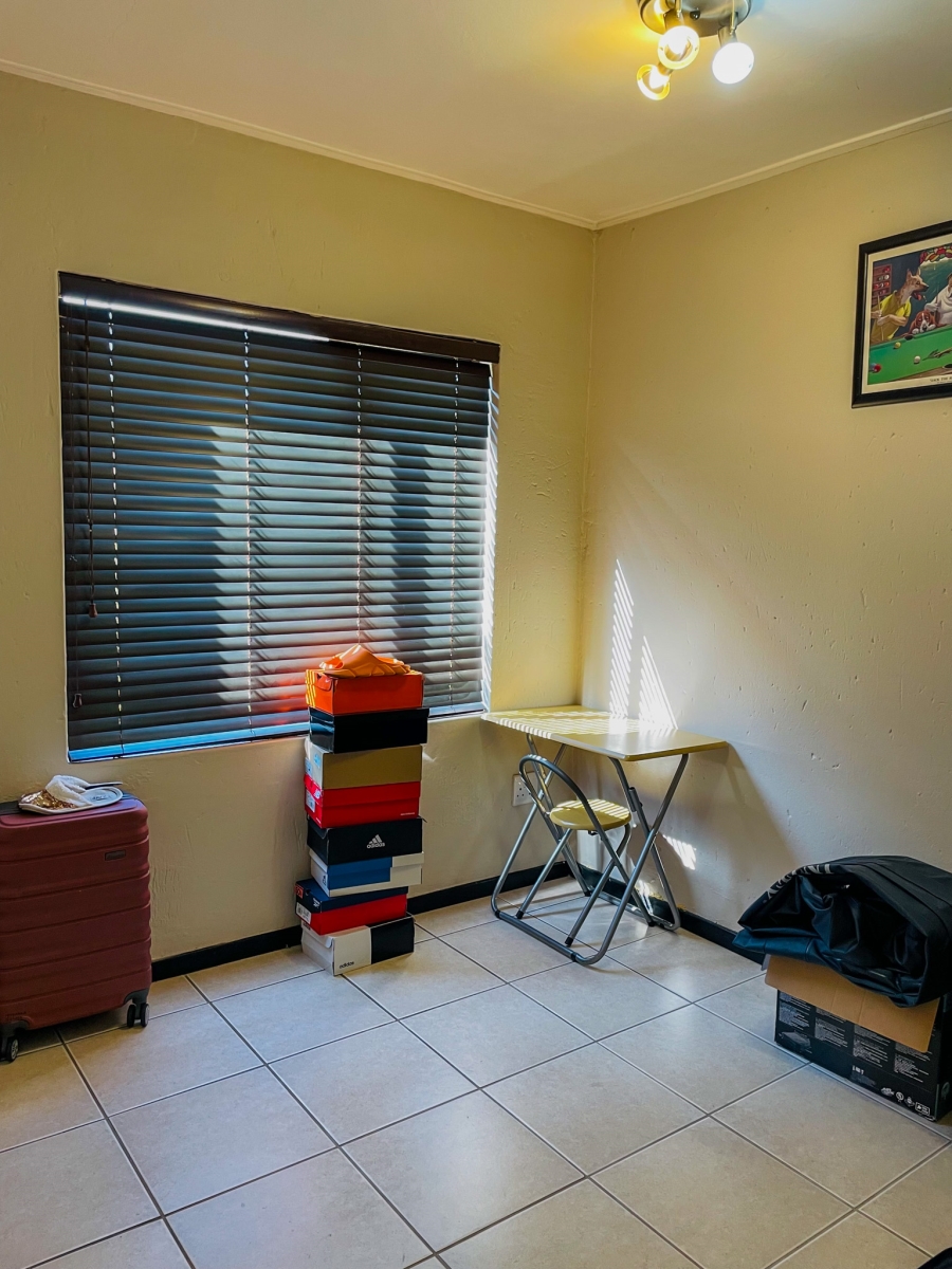 To Let 2 Bedroom Property for Rent in Jackal Creek Golf Estate Gauteng