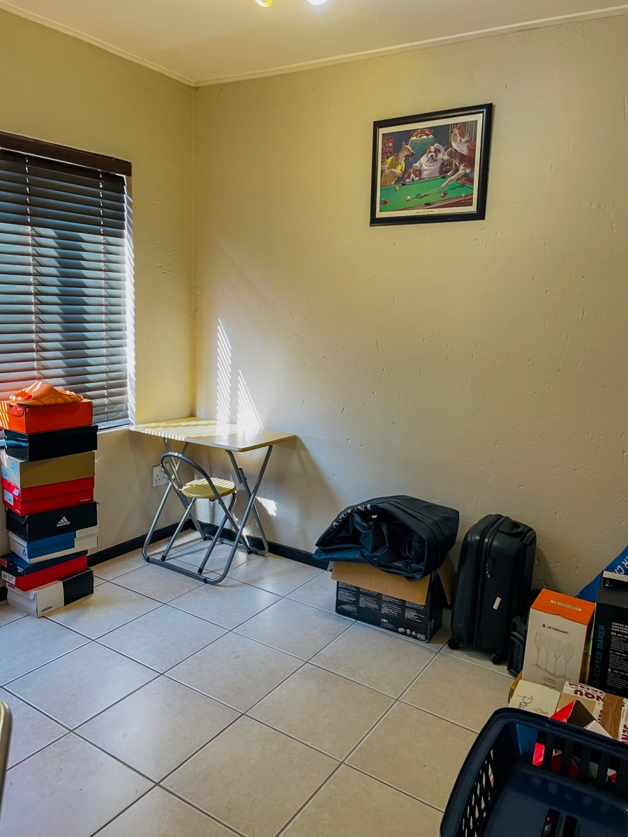 To Let 2 Bedroom Property for Rent in Jackal Creek Golf Estate Gauteng