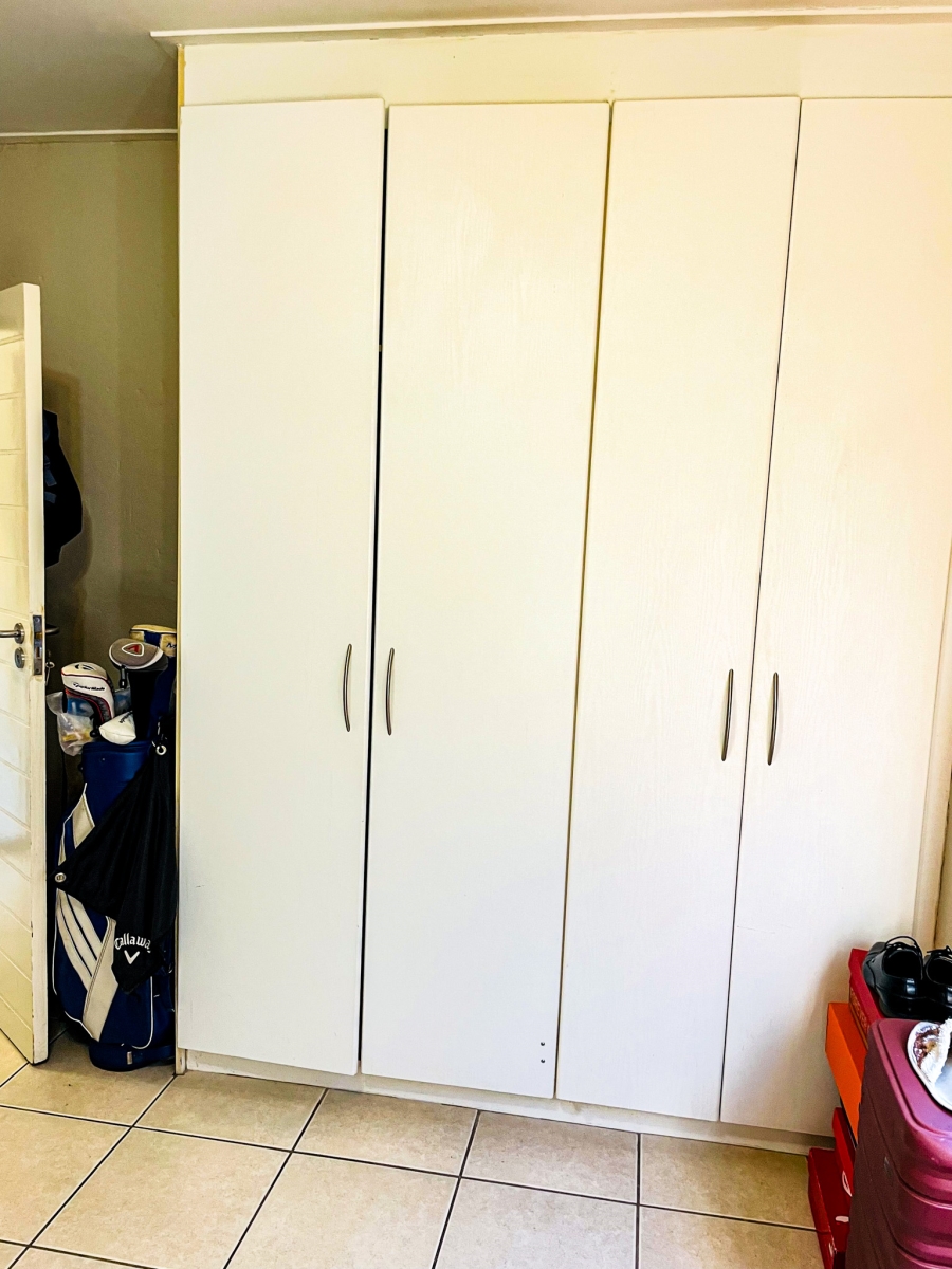 To Let 2 Bedroom Property for Rent in Jackal Creek Golf Estate Gauteng