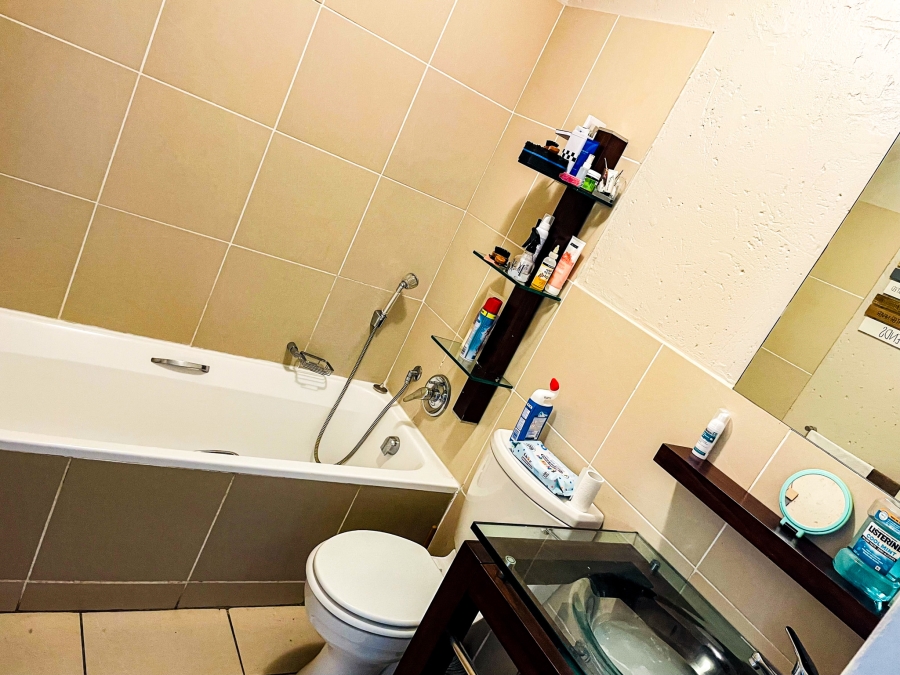 To Let 2 Bedroom Property for Rent in Jackal Creek Golf Estate Gauteng