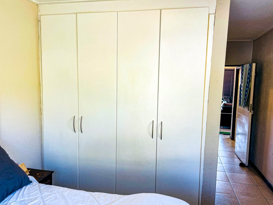 To Let 2 Bedroom Property for Rent in Jackal Creek Golf Estate Gauteng