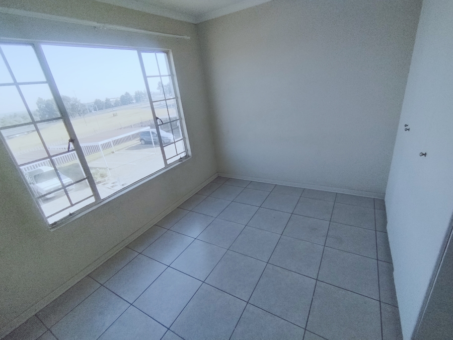 2 Bedroom Property for Sale in Edendale Gauteng