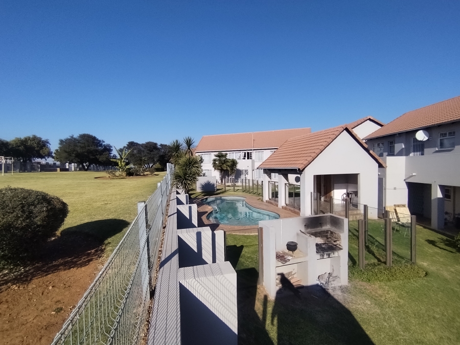 2 Bedroom Property for Sale in Edendale Gauteng
