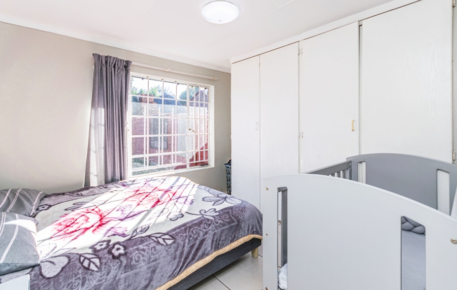 2 Bedroom Property for Sale in Die Hoewes Gauteng