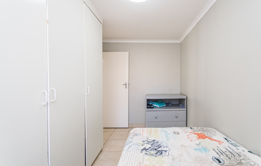 2 Bedroom Property for Sale in Die Hoewes Gauteng