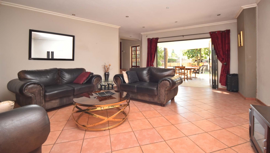 4 Bedroom Property for Sale in Olivedale Gauteng