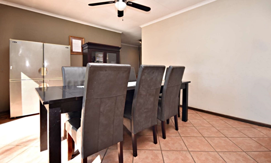 4 Bedroom Property for Sale in Olivedale Gauteng