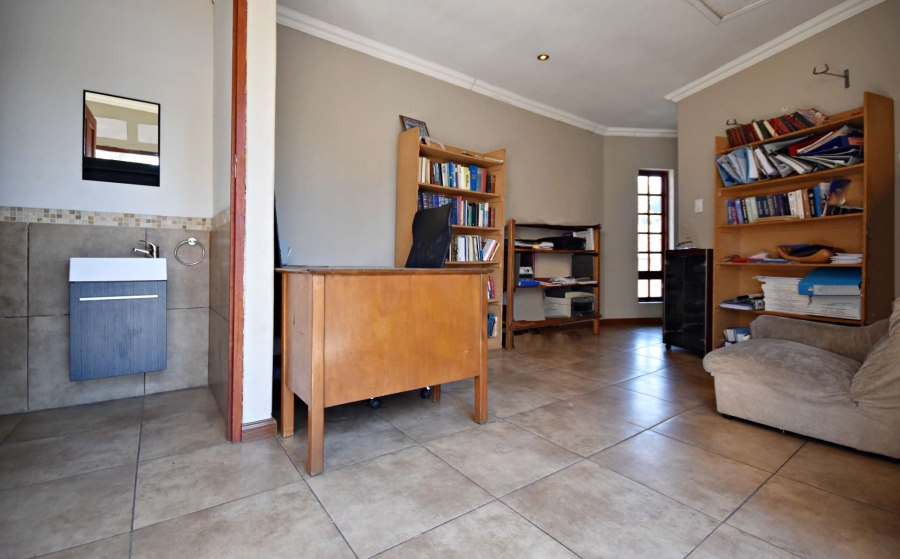 4 Bedroom Property for Sale in Olivedale Gauteng