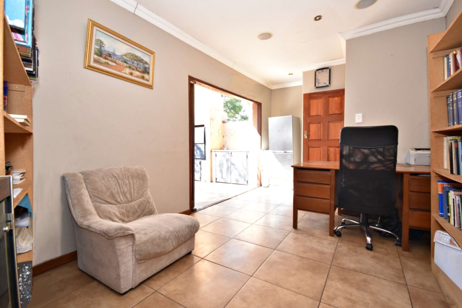 4 Bedroom Property for Sale in Olivedale Gauteng
